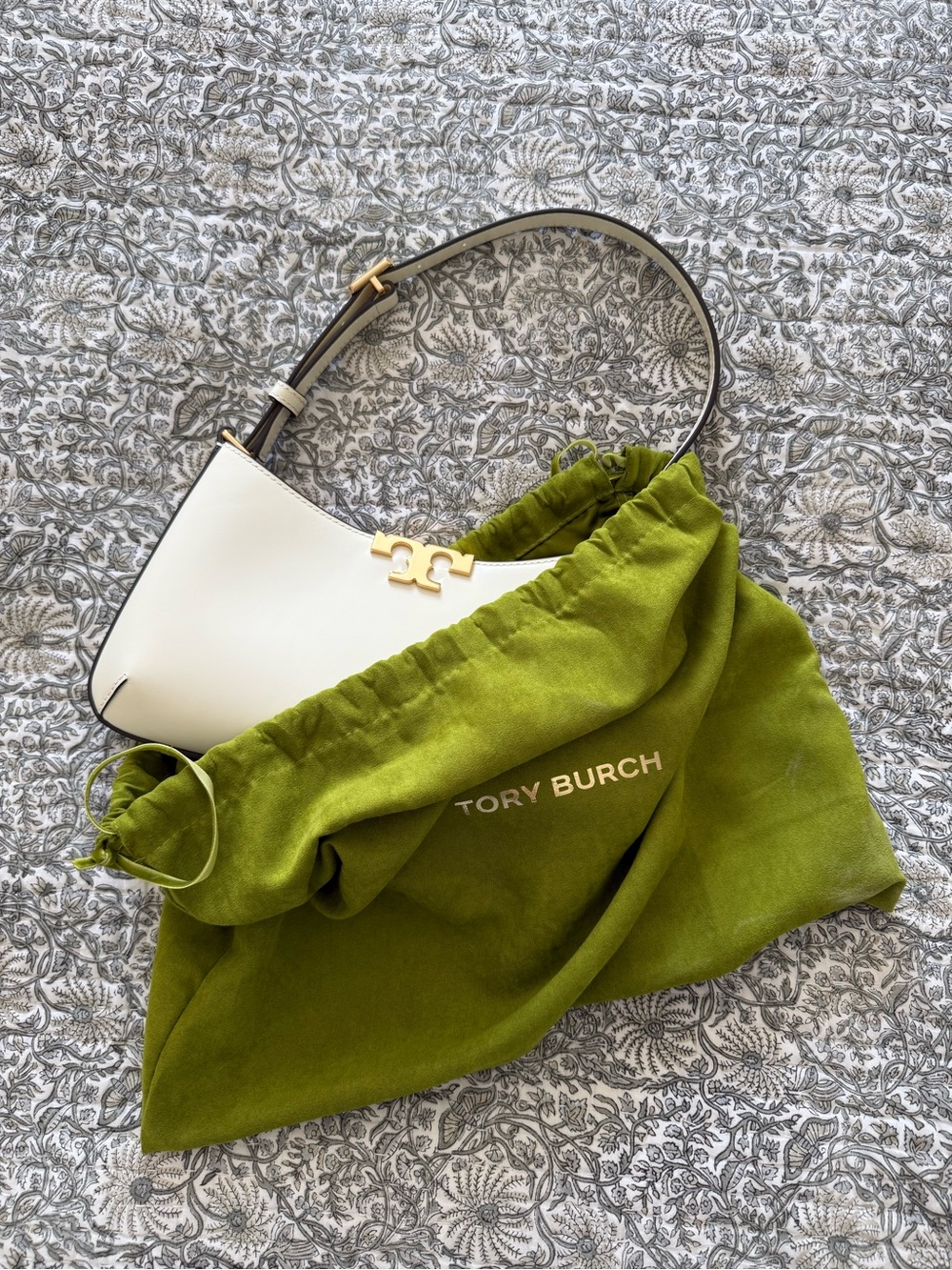 Tory Burch White Leather Shoulder Bag with Gold Logo Accent